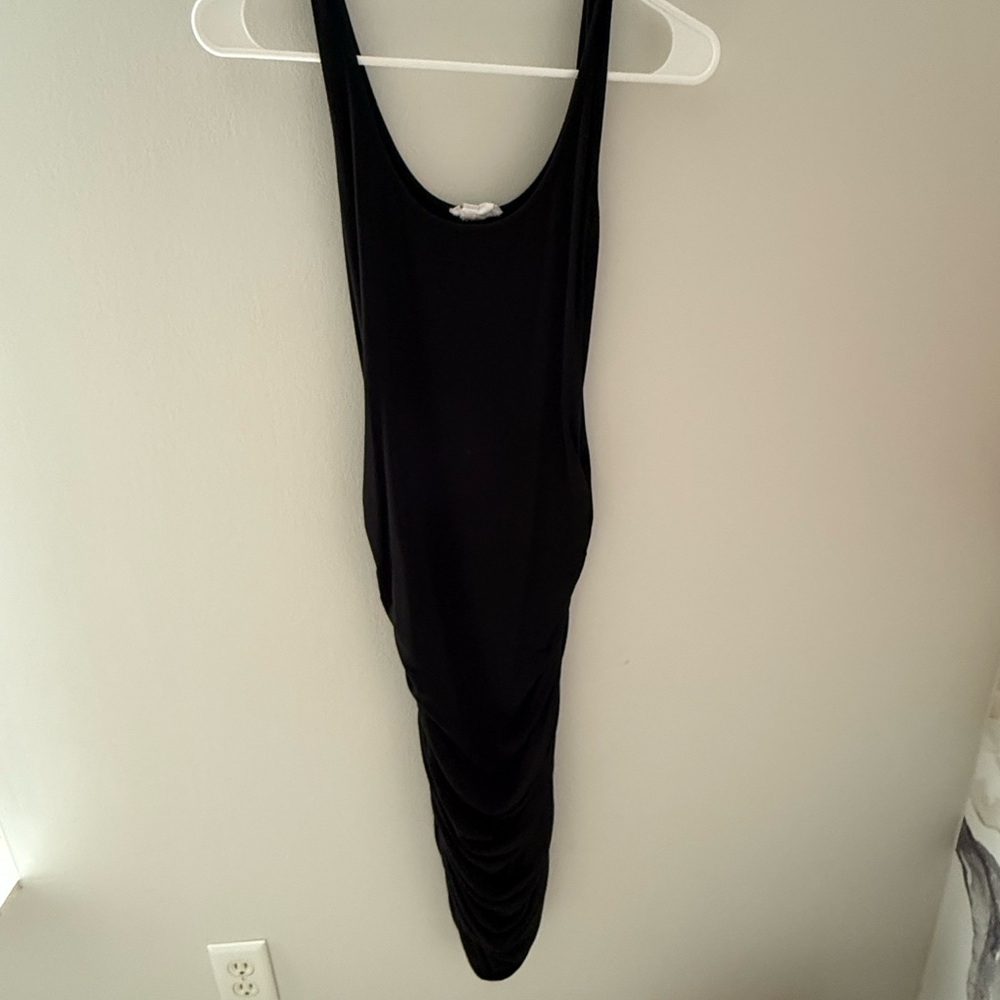 Elegant Black Sleeveless Dress
